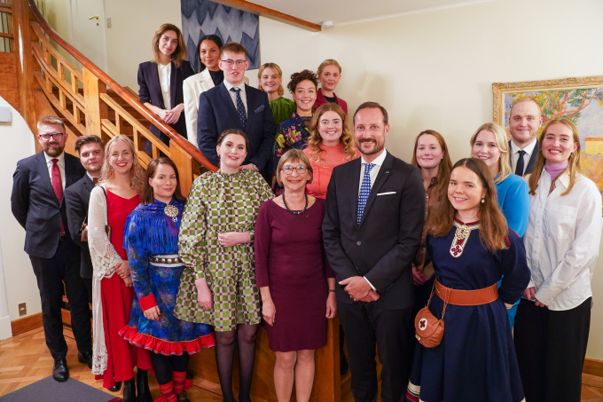 The Crown Prince attended a dinner for young adults from Iceland and Norway hosted by Ambassador Aud Lise Norheim. Photo: Liv Anette Luane, The Royal Court